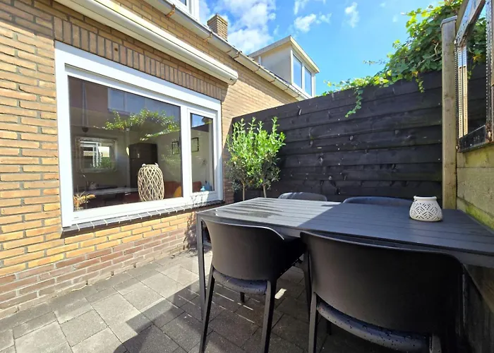 בית נופש 44 אגמונד אן זי